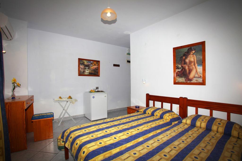 Alexandros Rooms & Studios Skopelos stad Rum bild