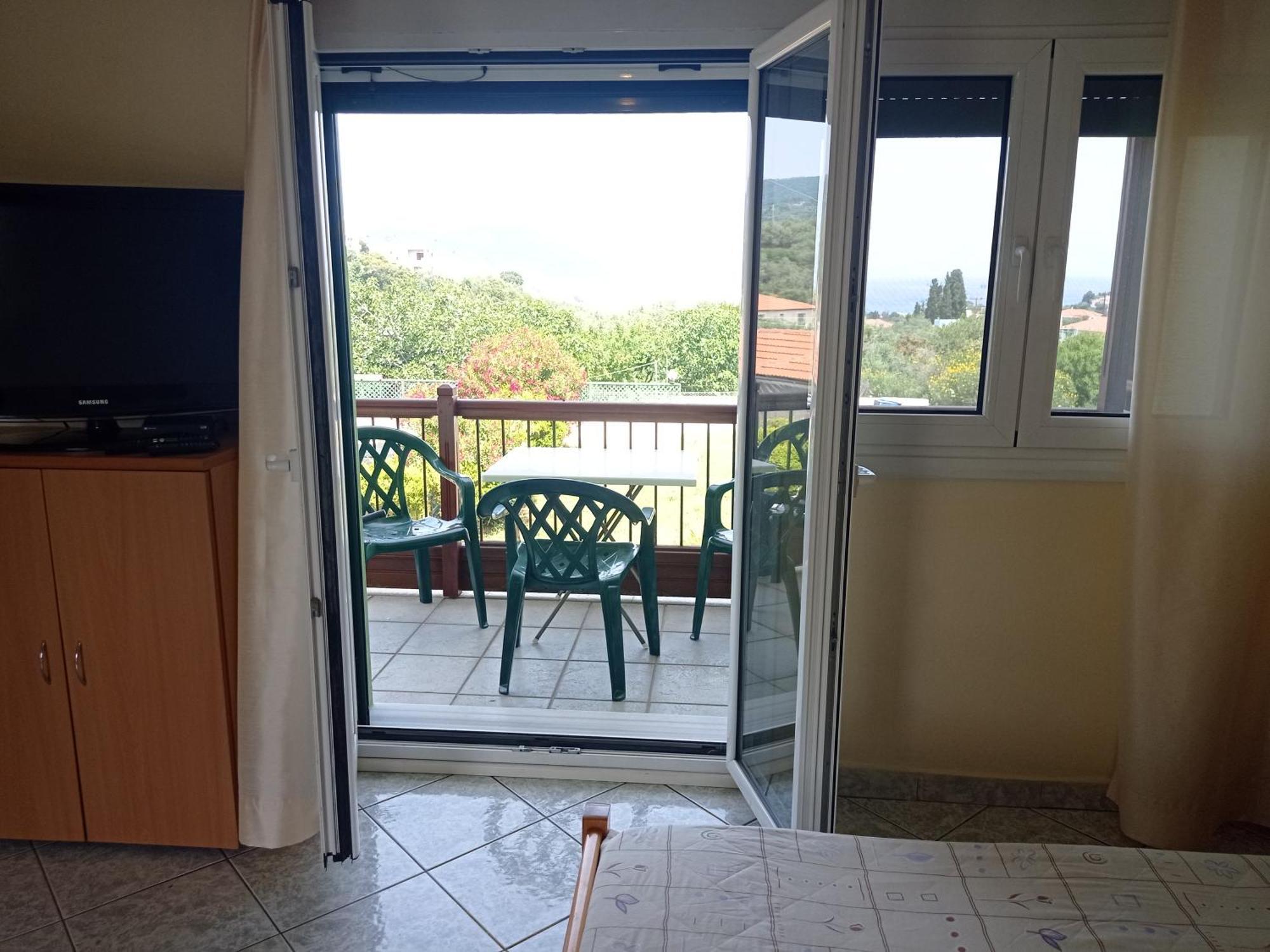 Alexandros Rooms & Studios Skopelos stad Exteriör bild