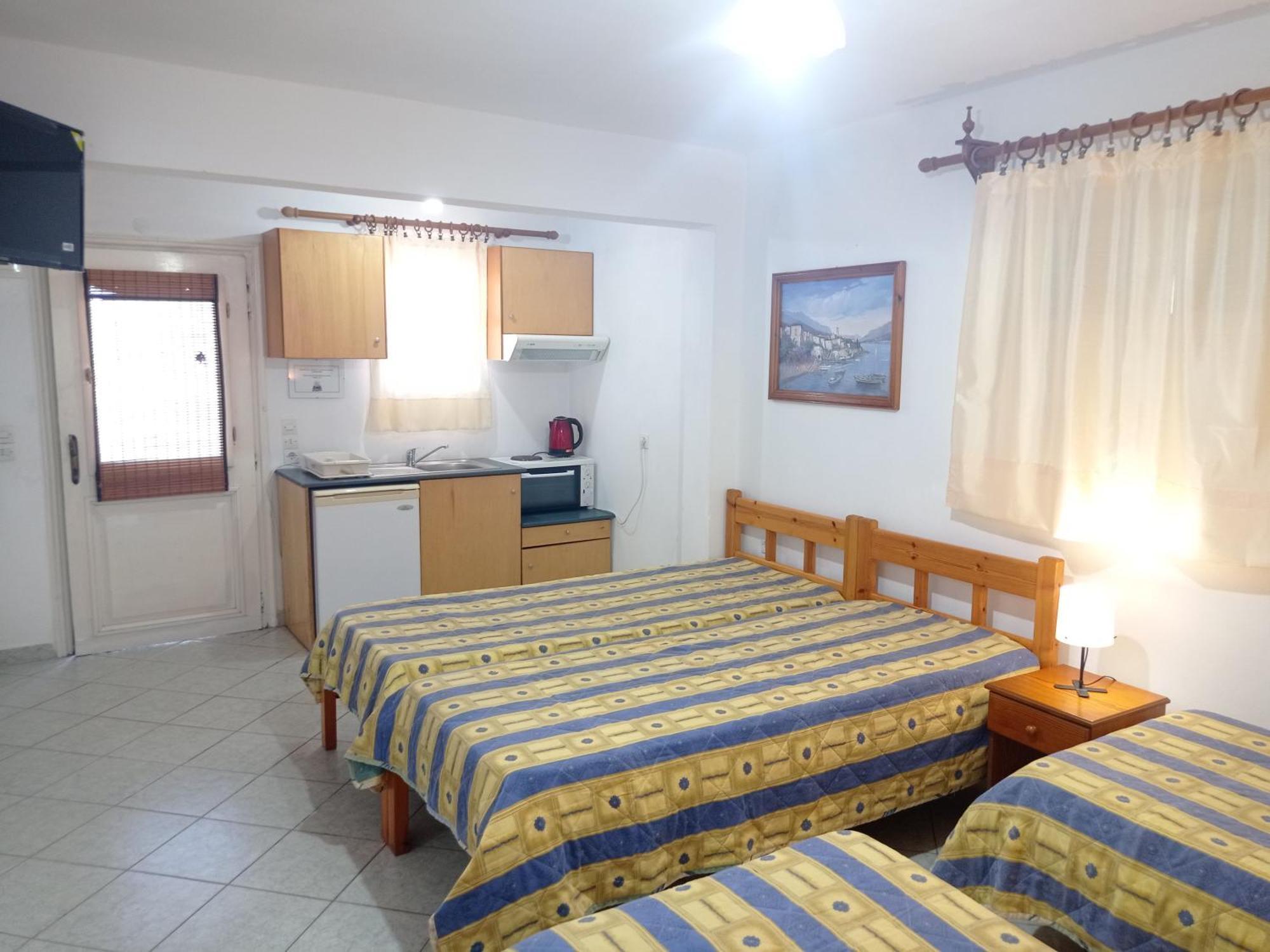 Alexandros Rooms & Studios Skopelos stad Exteriör bild
